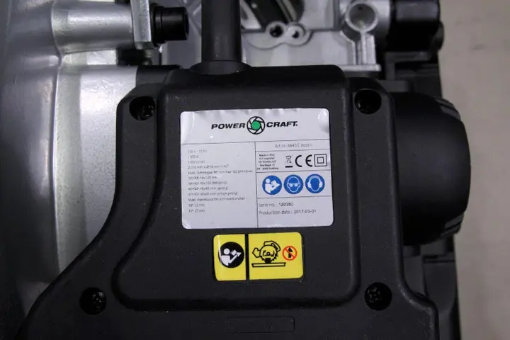 Foto dell’avviso ufficiale: Power Craft Mitre Saw - Circular Bench Saw Mitre combinato e sega da banco — rischio: Tagli & Danno alla vista