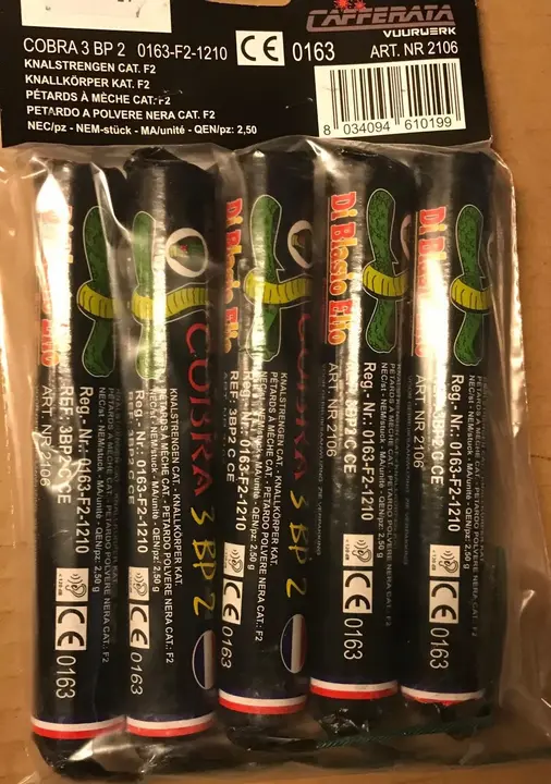 Photo from the official notice: Di Blasio Elio Fireworks Cobra 3 BP 2 — burns & damage to hearing risk