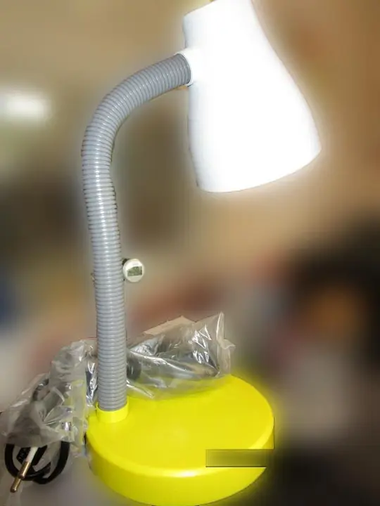Foto do aviso oficial: Volteno Lampka biurkowa Candeeiro de mesa — risco: Incêndio