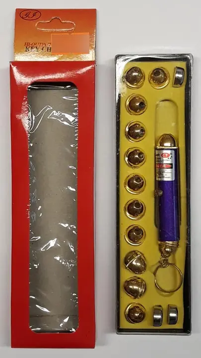 Foto aus der offiziellen Meldung: GI, GY HI-OUTPUT KEY CHAIN LASER / Good Luck Laserpointer — Risiko: Sehschaden