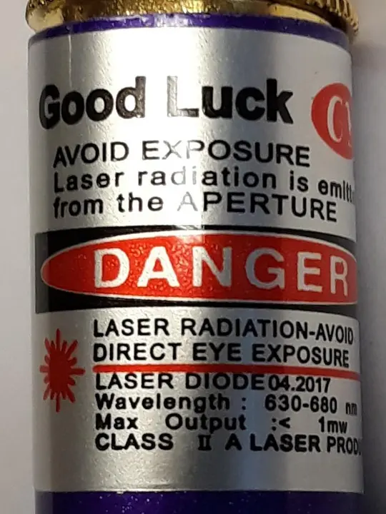 Foto aus der offiziellen Meldung: GI, GY HI-OUTPUT KEY CHAIN LASER / Good Luck Laserpointer — Risiko: Sehschaden