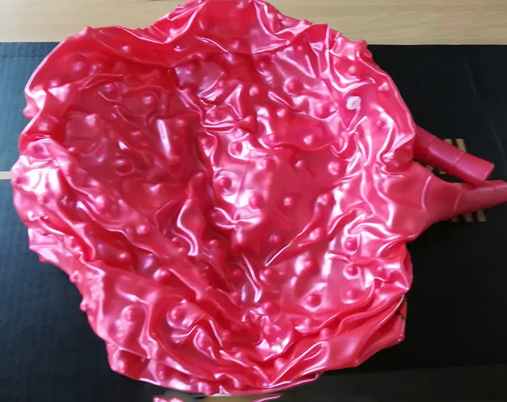 Photo from the official notice: Pilka do skakania plastic bouncing ball — chemical risk