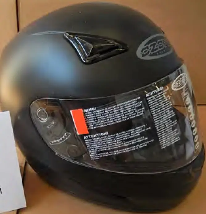 Photo de l’avis officiel: Ozone Casque de moto — risque: Blessures