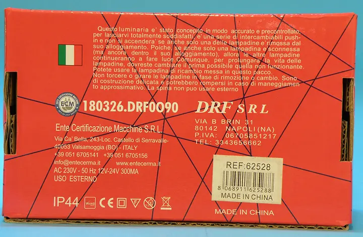Photo from the official notice: DRF LUCI DI NATALE 100 LED 10M lighting chain — burns & electric shock risk (A12/00184/20)