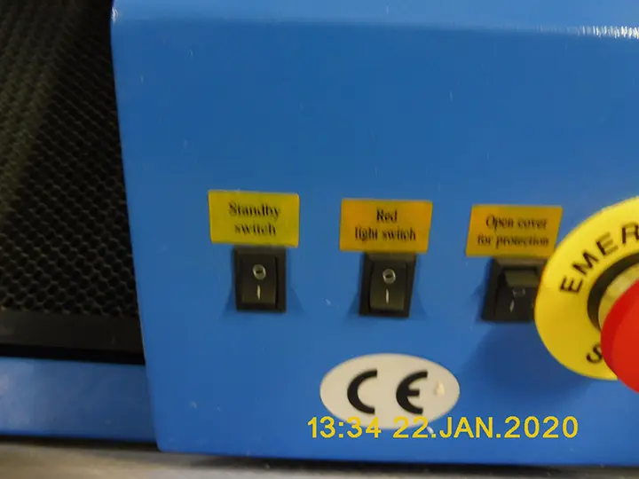Foto aus der offiziellen Meldung: Lasergraviermaschine — Risiko: Sehschaden (A12/00352/20)