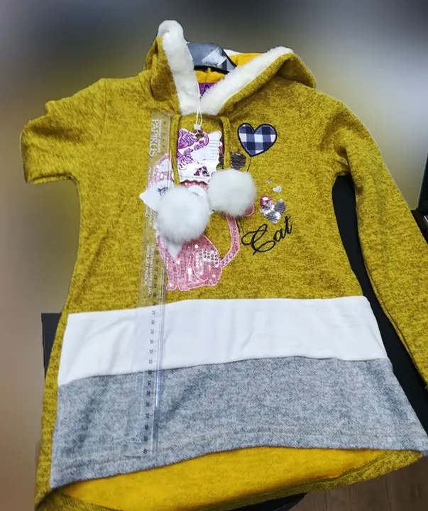 Photo from the official notice: Active Sports MAJICA children's sweatshirt — strangulation risk