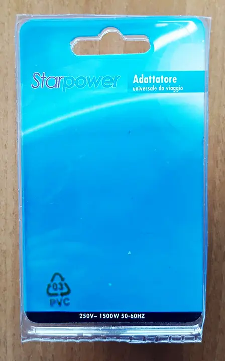 Foto uit de officiële melding: STARPOWER Starpower Multi-socket adapter — risico: Elektrische schok