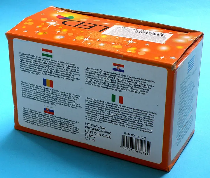 Photo from the official notice: NEW (on the packaging), LED karácsonyi égősor (on the label) lighting chain — burns & electric shock risk (A12/00637/20)