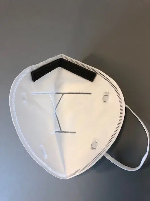 Foto uit de officiële melding: Het masker van het deeltjefilter — risico: Gezondheidsrisico/overige (INFO/00053/20)