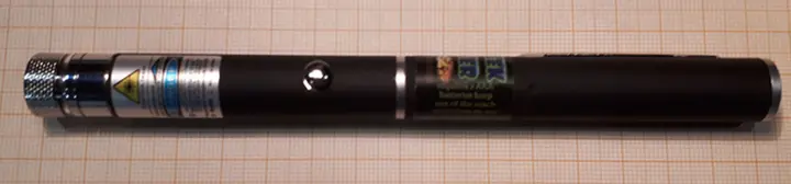 Foto dell’avviso ufficiale: Deer Creek Lazer Diode Torch Torcia laser/pointer — rischio: Danno alla vista