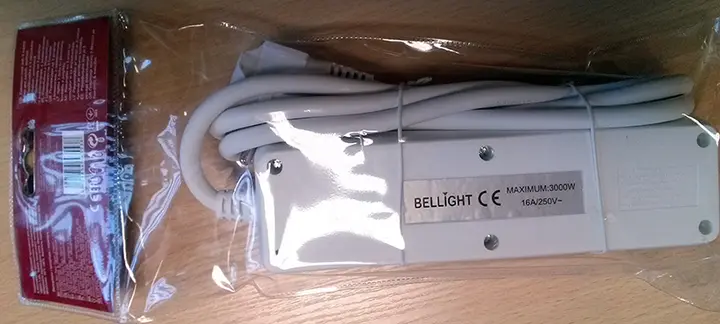 Foto aus der offiziellen Meldung: BELLIGHT EXTENSION CORD Netzverlängerungsleitung — Risiko: Verbrennungen & Elektrischer Schlag