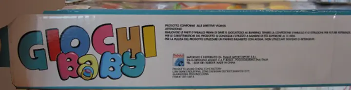 Foto aus der offiziellen Meldung: Giochi baby Satz von Rassel Spielzeug — Risiko: Ersticken