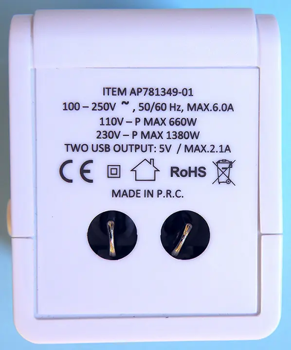 Foto aus der offiziellen Meldung: CELSOR UTAZÓ ADAPTER Reiseadapter — Risiko: Elektrischer Schlag