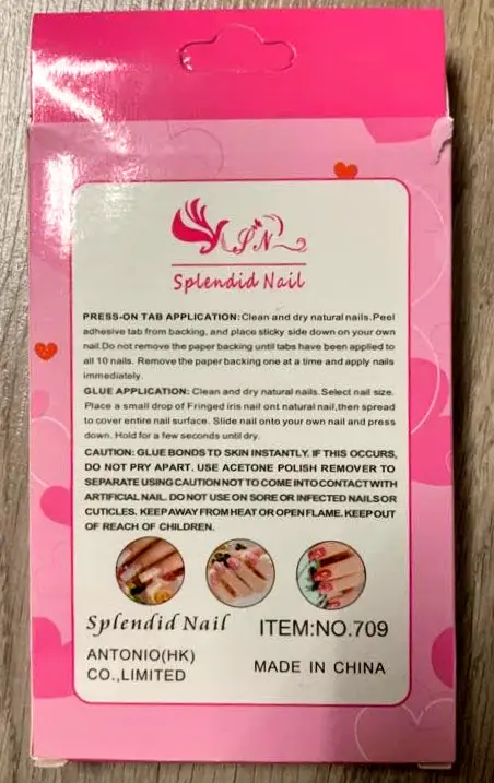 Foto dell’avviso ufficiale: Splendid Nail Chiodi falsi — rischio: Rischio chimico (A12/00992/20)