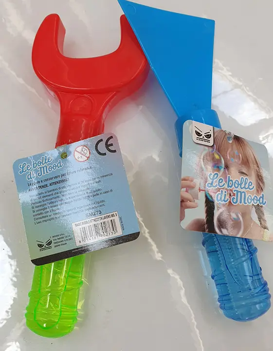 Photo from the official notice: MOOD S.R.L. LE BOLLE DI MOOD soap bubble toy — microbiological risk