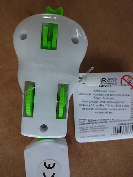 Photo from the official notice: Clockwork Snake plastic toy — choking risk