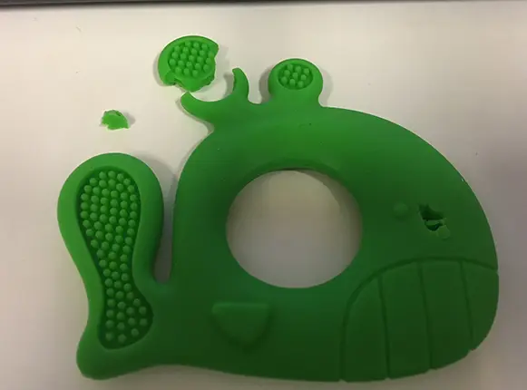 Foto del aviso oficial: Babyono Whale Pablo silicone teether Dentición — riesgo: Atragantamiento
