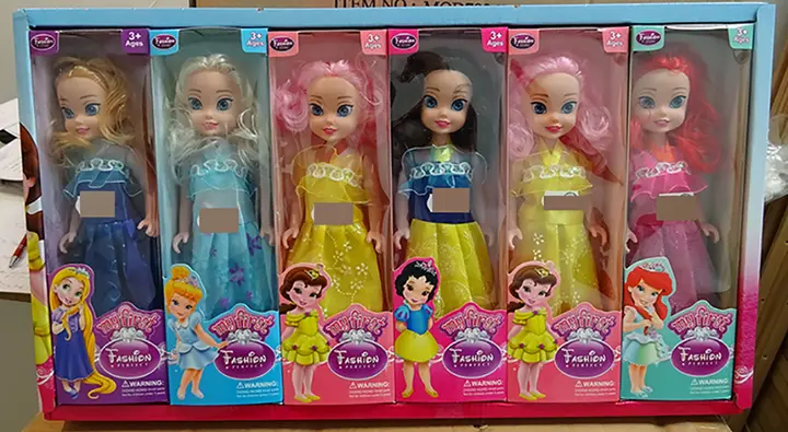 Foto uit de officiële melding: my first Fashion Perfect Plastic pop — risico: Chemische risico's (A12/01197/20)