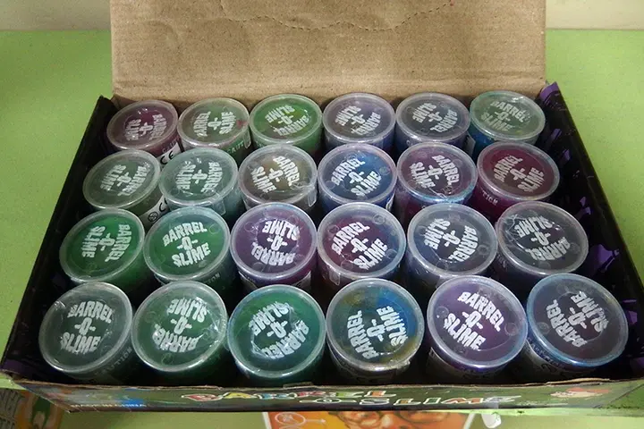 Photo de l’avis officiel: BIGTOYS Barrel-o-Slime / Masa Galaktyczna Slime de jouet — risque: Risque chimique