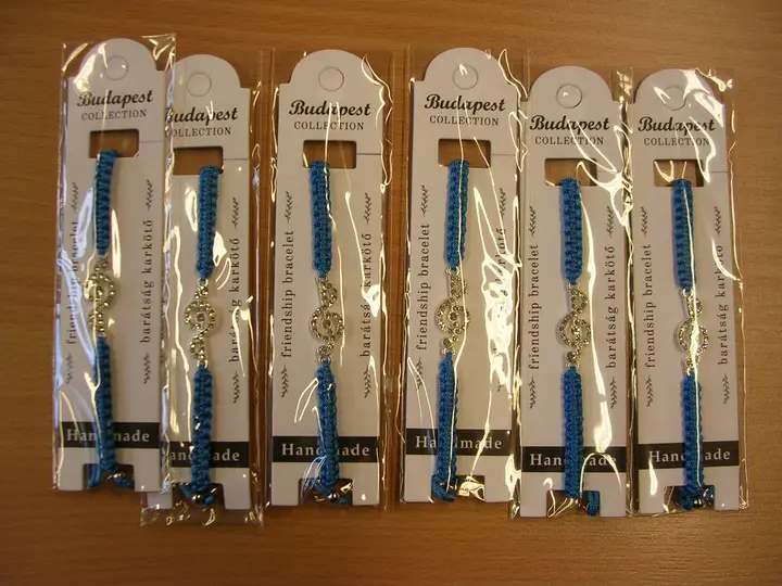 Foto dell’avviso ufficiale: Bracelet Bracciale amicizia/Barátság karkötő — rischio: Rischio chimico