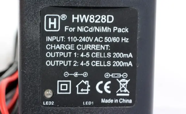 Photo de l’avis officiel: H NiCd / NiMh Charger Chargeur de batterie — risque: Choc électrique