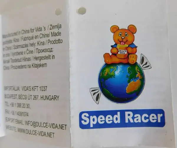 Foto do aviso oficial: Vida`s toy candy Speed Racer Carro de plástico — risco: Engasgamento