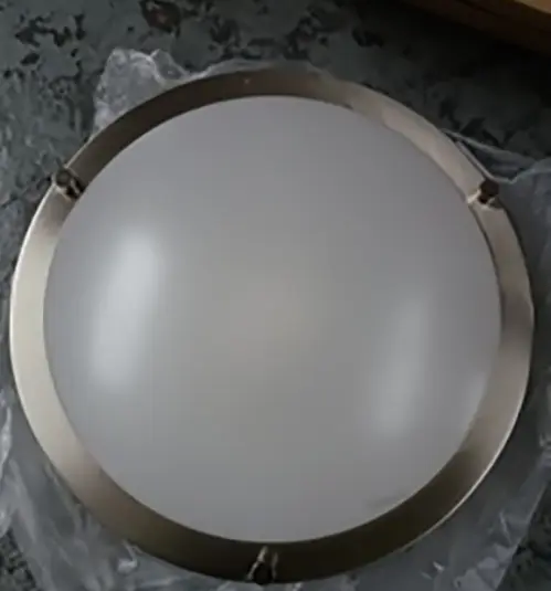 Foto aus der offiziellen Meldung: Lineway Ceiling Light: Radar Motion Detection Deckenleuchte — Risiko: Elektrischer Schlag