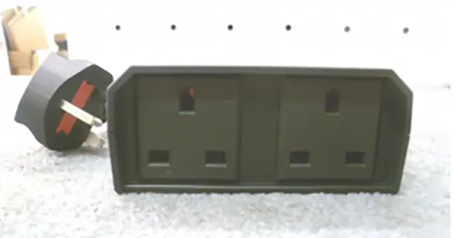 Foto aus der offiziellen Meldung: Waterproof WiFi Remote Control Conversion Plug Steckeradapter — Risiko: Verbrennungen & Elektrischer Schlag