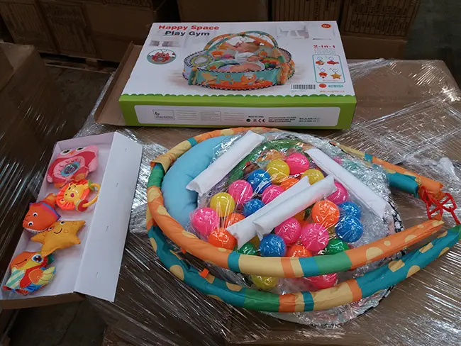 Foto aus der offiziellen Meldung: Kafdma JL Happy Space Play Gym Spielmatte — Risiko: Ersticken & Ersticken durch Sauerstoffmangel