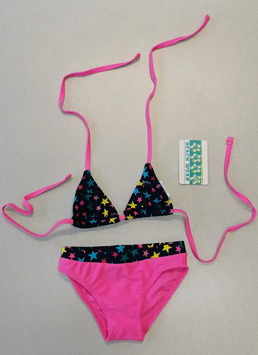 Foto dell’avviso ufficiale: Beach Wear Beach Wear Costume da bagno per bambini — rischio: Lesioni & Strangolamento (A12/01717/20)