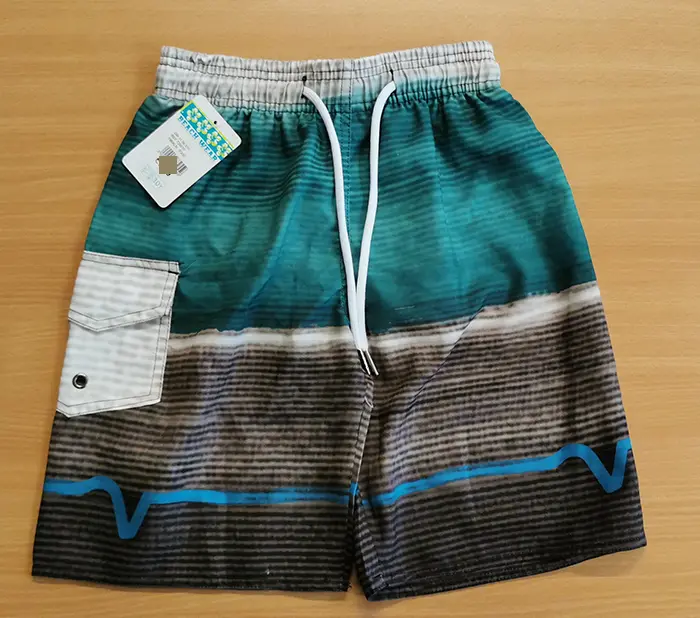 Foto dell’avviso ufficiale: Beach Wear Nuoto per bambini corto — rischio: Lesioni