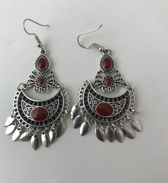 Photo from the official notice: Ethnic Crescent Drop Earring Ethnic Crescent Drop — chemical risk
