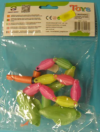 Foto do aviso oficial: Triunfo Bonus Conj. Brinquedos de cobra Brinquedo de assobio — risco: Engasgamento