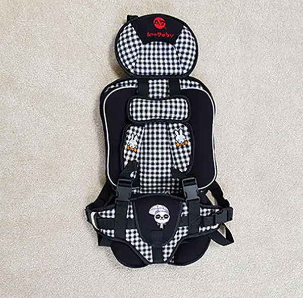 Foto aus der offiziellen Meldung: Good and Portable Soft Safety Kids Car Seat Kindersitz für Kinder — Risiko: Verletzungen