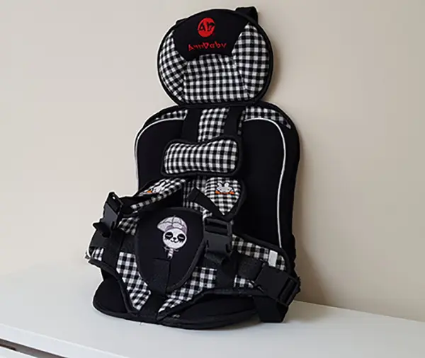 Foto aus der offiziellen Meldung: Good and Portable Soft Safety Kids Car Seat Kindersitz für Kinder — Risiko: Verletzungen