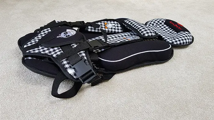 Foto aus der offiziellen Meldung: Good and Portable Soft Safety Kids Car Seat Kindersitz für Kinder — Risiko: Verletzungen