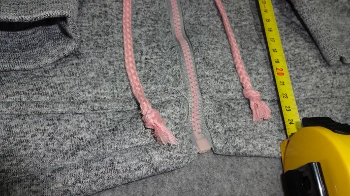Foto do aviso oficial: KEYIQI Pijama com capuz para crianças — risco: Ferimentos