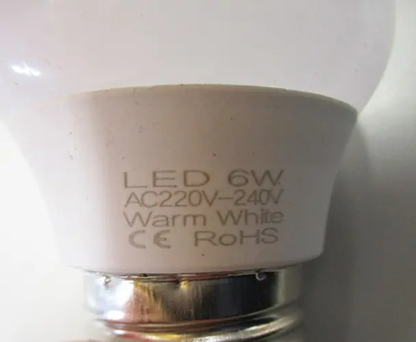 Foto do aviso oficial: LED 6W Warm White Bulb Lâmpada LED — risco: Choque elétrico