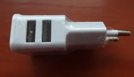 Photo de l’avis officiel: Travel Adapter Chargeur USB — risque: Choc électrique & Incendie (A12/00078/21)