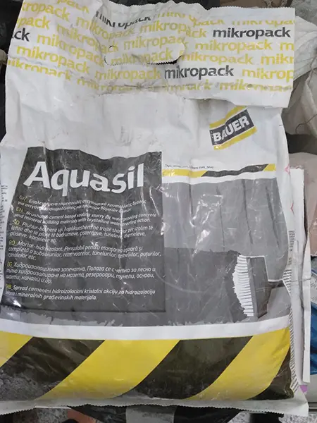 Photo de l’avis officiel: Bauer Aquasil Lisier d’étanchéité — risque: Risque chimique