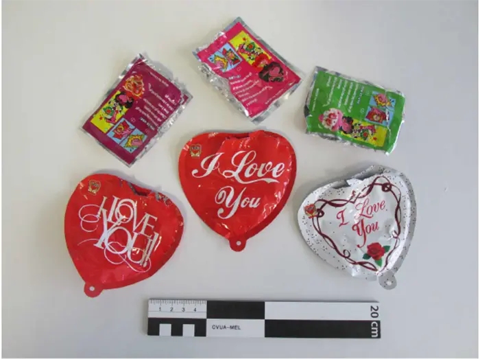Photo de l’avis officiel: Maines Import &amp; Export GmbH &amp; Co. KG I love You Ballons en forme de coeur — risque: Reizung und Verätzung ggfs. der Augen