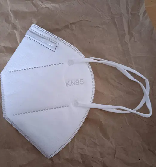 Foto uit de officiële melding: Hope and Light TM FFP2 Face Mask KN95 Het masker van het deeltjefilter — risico: Gezondheidsrisico/overige