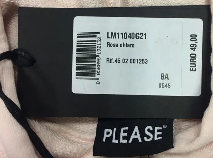 Foto uit de officiële melding: Please Kinderkleding — risico: Verwurging