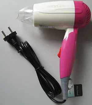 Photo de l’avis officiel: Gemei PROFESSIONAL HAIR DRYER Sèche-cheveux — risque: Brûlures & Choc électrique (A12/00593/21)