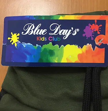 Photo from the official notice: Blue Day's kids club children's sweatshirt — strangulation risk