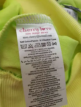 Foto aus der offiziellen Meldung: „Cherry love“ Kinder Sweatshirt — Risiko: Strangulierung