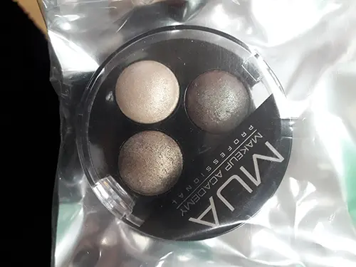 Foto dell’avviso ufficiale: MUA MAKEUP ACADEMY PROFESSIONAL Trio Eyeshadow Ombretto — rischio: Rischio chimico