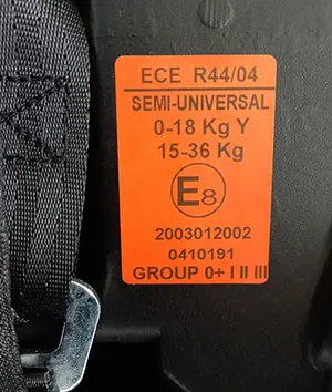 Foto aus der offiziellen Meldung: Ding Baby MamaLoes Ding Twist 360° Autostoel 0-36kg Kindersitz für Kinder — Risiko: Verletzungen