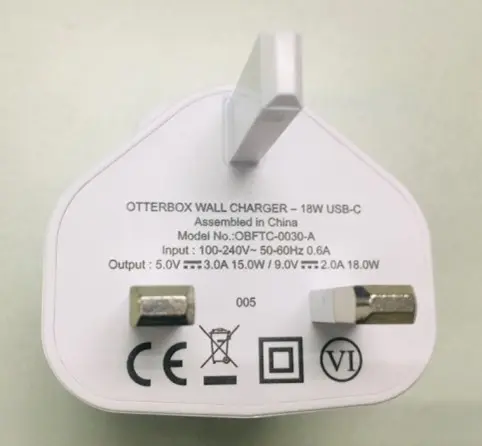 Foto aus der offiziellen Meldung: Otterbox UK Wall Charger 18W USB-Ladegerät — Risiko: Elektrischer Schlag