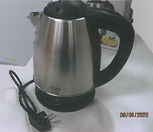 Photo de l’avis officiel: ACTIVER Electric Water Kettle Bouilloire électrique — risque: Choc électrique